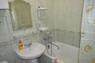 Апартаменты Apartment on Kniaziv Koriatovychiv 9 Каменец-Подольский Апартаменты-33